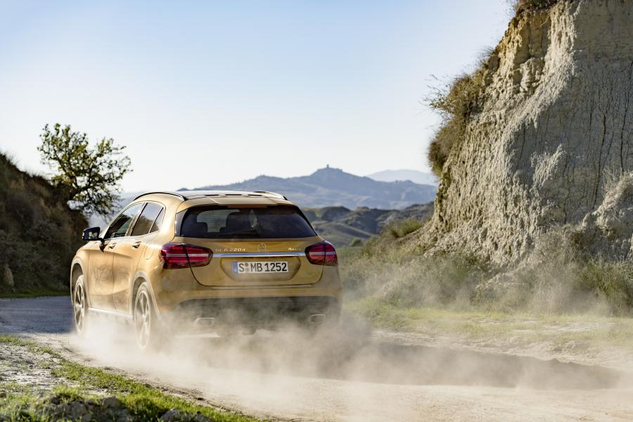  Mercedes-Benz GLA220 d 4Matic (X156) 2017 года  (WW) (фото 17 из 33)